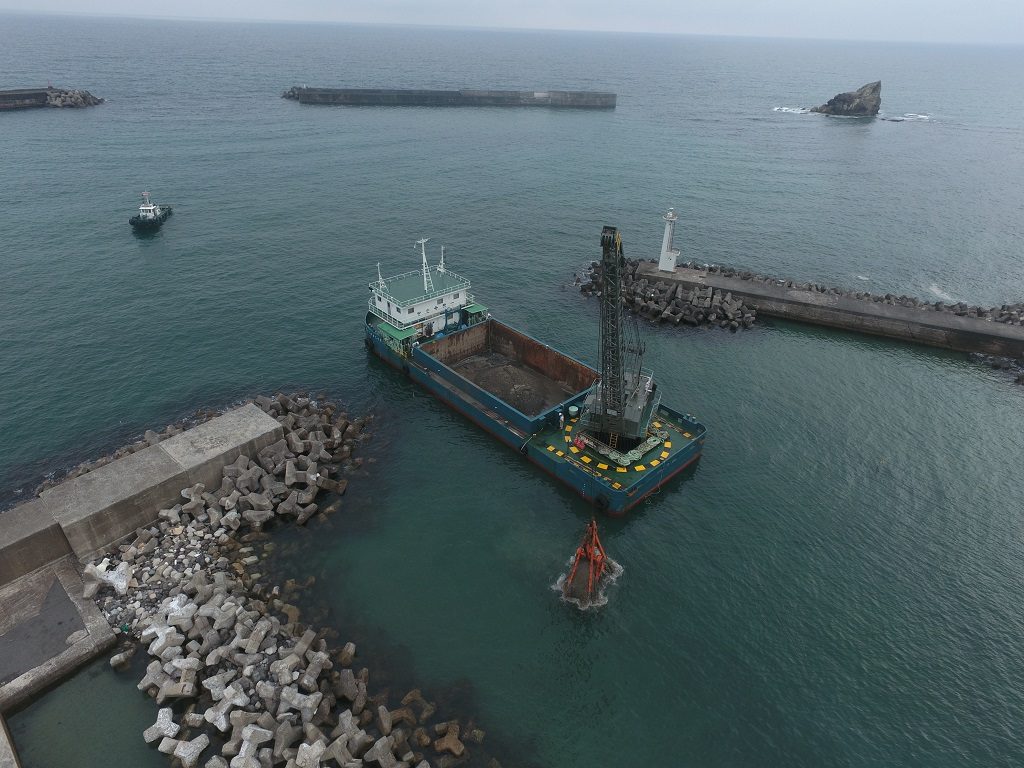 酒津漁港水域施設機能保全工事（その２）